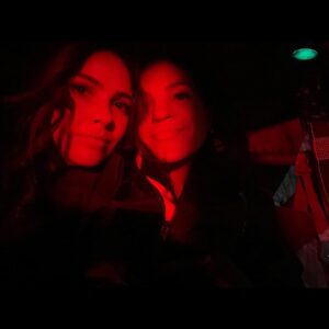 Paola Lázaro Instagram - Me & buddy @shelleyhennig in Paul’s @eugenesamkim Vulture 🚁 #Obliterated #BehindTheScenes 

#Obliterated #ObliteratedNetflix #Netflix #HechosPolvo #Explosivos #Sptv #SonyPictures #Netflixandchill #NetflixBrasil #Gomez #Ava #2022 #lasvegas #NetflixEspaña #bts #behindthescenes #lasvegas #NetflixLatam #Actress #Actor #ActorLife #cobrakai #AngelaGomez #ChadMcknight #PrincessTWD #TWD #TWDFamily #PuertoRican #🇵🇷