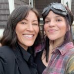 Paola Lázaro Instagram - This is one of my favorite people in the world :) @eleanormatsuura #yumiko & #princess 🌺 @amcthewalkingdead 🧟‍♀️ #twdfamily