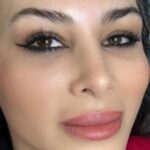 Parisa Roshani Instagram - سلام سلام 🥰 ممنون ميشم نظرتون را برام بنويسيد ، همرو با دل و جون ميخونم ❤️❤️❤️❤️#pracademy