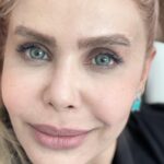 Parisa Roshani Instagram – ميتوني به من اعتماد كني براي زيبايي صورتت؟ 🥰 اسم متد :پريسا خانوم🤪
