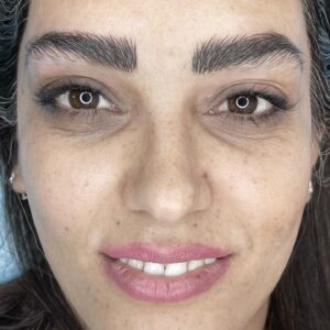 Parisa Roshani Instagram - چند سال جوانتر و زيباتر شد؟ تمام كار دستگاه ميباشد سوزن ٥ سر اسلوپ