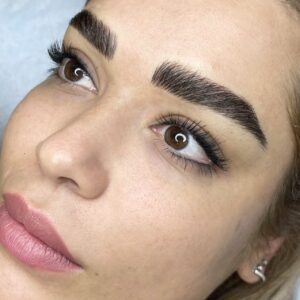 Parisa Roshani Instagram - تكنيك بولد شيدينگ يك تكنيك بسيار اصولي و متفاوت و پرطرفدار بين خانوم هاي ايراني 
و از تلفيق دستگاه و بليد ميباشد 
ماندگاري ٢ الي ٣ سال دارد 
و چهره را بسيار جوانتر و زيباتر نشان ميدهد 
رنگ كار شده برند PR: بلك كافي پايه گليسيرين ١٥ميل  دارك كافي پايه اب ١٠ ميل 
سوزن استفاده شده : ١ سر دستگاه و بليد اسلوپ
براي هماهنگي و تعيين وقت 
با شماره زير تماس حاصل فرماييد
09128827374
#زيبايي #صورت (هنر دست دختراي تيم سالن خودم 🥰
