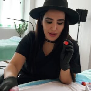 Parisa Roshani Instagram - لايك و كامنت شما منو فعال تر ميكنه براي ساخت ويديوهاي #آموزشي بيشتر براي شما 🍓 #رژلب دائم ميتونه خيلي جذاب باشه 

🥰كيا دوست دارند برنده من بشن و 💝هديه بگيرند 
فعاليت كن و هديه بگير به ارزش ٨ ميليون 
اون هديه انجام كار لب توسط خودم ميباشد

نظرتو درباره رژ لب بنويس 
يكي از دوستاي واقعيتو تگ كن 

و بعدش بيا افيس من و هديتو بگير 
👇🏻👇🏻👇🏻👇🏻👇🏻👇🏻👇🏻👇🏻👇🏻👇🏻👇🏻👇🏻 شماره سفارش محصول :09120030892