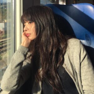 Park E-hyun Instagram - ...