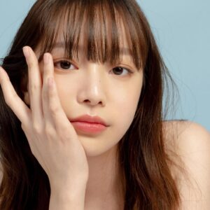 Park E-hyun Top 100 Instagram Photos and Posts