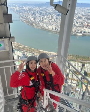 Park Eun-young Instagram - 엄마는 강했다!!
강한엄마 원정대💪🏻♥️