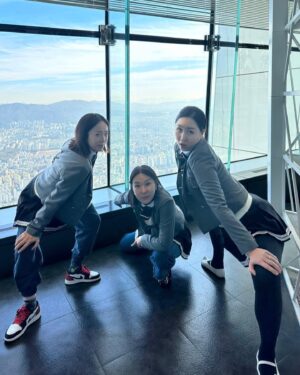 Park Eun-young Instagram - 엄마는 강했다!!
강한엄마 원정대💪🏻♥️