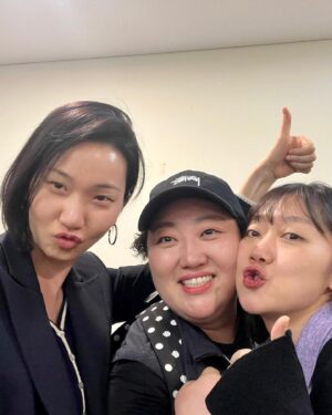 Park Kyung-hye Instagram - 따뜻한 봄날😎날씨 너무 좋고 밥 너무 맛있고 맘마미아 너무 재밌지 뭐예요!
❤️😆❤️photo by- @yoonjujang