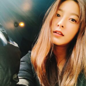 Park Se-young Instagram - 언니랑 조카들이랑 데이트:) 이따 아형에서 만나요!
#아는형님 최고!!!
