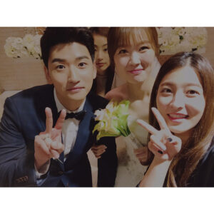 Park Se-young Instagram - 결혼축하해 김종현이:)
둘이 하나가 되어
너무 아름다웠던 부부..^^ .
.
.
#결혼축하해요#경아언니짱이쁨#행복하게해줘라종현아
#종현이덕분에#좋은추억만듦#학교2013
#초긴장축가#나름축가연습열심히하고한거#우리망친거아니지?
#친구결혼식기분이상해#신혼여행잘다녀오구#평생행복해
#다시한번축하행:)