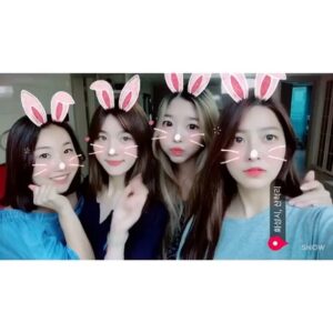 Park Se-young Instagram - 우리는 A1O3
오랜만에 만나도
어색하지 않은 여전함
...
#여전한건어색한내표정뿐 #워네지표정따라하기