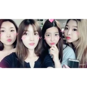 Park Se-young Instagram - 우리는 A1O3
오랜만에 만나도
어색하지 않은 여전함
...
#여전한건어색한내표정뿐 #워네지표정따라하기