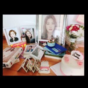 Park Se-young Instagram - 생일 축하해주셔서 감사합니다!!
올해 많은분들의 축하로 감사한 생일을 보냈어용:)
선물들 잘 받았습니다 감사해용!
바로 인증하려다 천피스짜리 하나 맞추고 인증한다고 늦었어요 헥헥 감사합니당:)