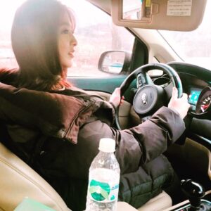 Park Se-young Instagram - 열심히 운전 연습합니다.
연습한 실력'귓속말'에서 보여드리겠습니다!
곧 만나유~~~