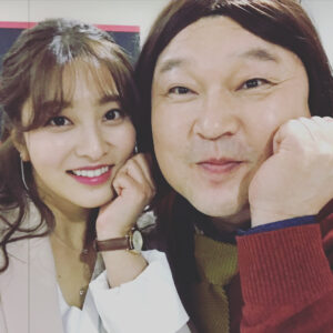 Park Se-young Instagram - 아는형님 재밌게 보셨어요?
정말 좋아하는 프로그램이라 
긴장을 많이 했는데
선배님들이 잘 챙겨주셔서
넘 재밌게 촬영했습니다!!!
좋은 추억 만들어주셔서 감사합니다~!
앞으로 다시 애청자로서 응원할게요!
#아는형님 #박세영 #정혜성 #화이팅