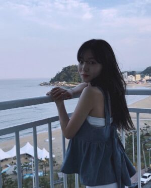Park Seo-yeon Instagram - 좋았던 기억들만 🌊🩵