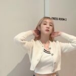 Park Bo-ram Instagram - 네 뿌염할게용 👀