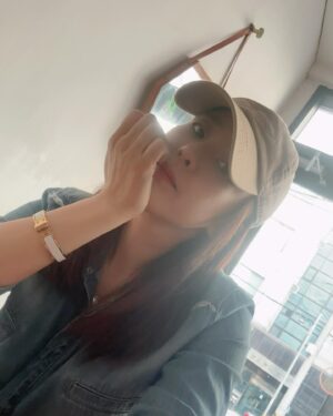 Park Eun-hye Instagram - 아.. 새벽1시 새벽4시.. 자꾸 깨서.. 시차때문에 힘든 요즘.. 예전엔 시차따위 아무 영향 없었는데 말이지… 이제 … 시차 맞추기 힘들구나…
