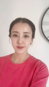 Park Eun-hye Instagram - 지인 축하 멘트 영상을 네다섯번을 다시 찍고 찍고 .. 나중에 맘에 들어서 보니 진동모드라 녹음이 안됨 .. 그래서 다시 찍고.. 뭐 하나 한번에 하질 못한다 ㅎ̌̈ ㅎ̌̈ ㅎ̌̈ 🤣