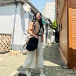 Park Gyu-ri Instagram - ☀️🌊🫧 따뜻해서 몽글거리는 기분