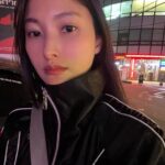 Park Gyu-ri Instagram - 더웠다 추웠다 종잡을 수 없는 날씨 정신을 몬차리겐네💦