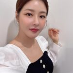 Park Ha-na Instagram - 💜