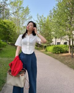 Park Ha-na Instagram - 🌿🌱