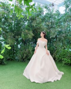 Park Ha-na Instagram - #태풍의신부