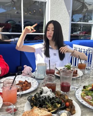 Park Ha-seon Instagram - 맛있어!😋