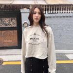 Park Ha-seon Instagram - Miuccia Prada♥️ 새 신을 신고 뛰어보자 ㅍㅉ