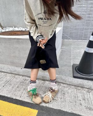 Park Ha-seon Instagram - Miuccia Prada♥️

새 신을 신고 뛰어보자 ㅍㅉ