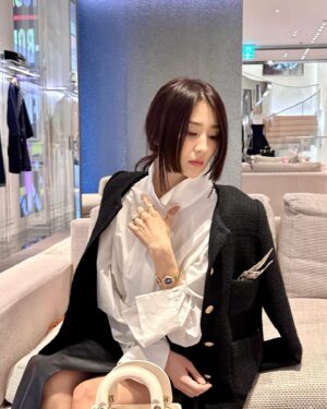 Park Ha-seon Instagram - 