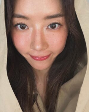 Park Han-byul Instagram - 얼빡w깨