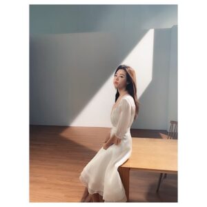 Park Han-byul Instagram - #버릇 😗