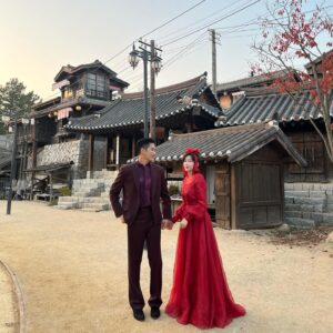 Park Ji-hyun Instagram - 범인잡고 진이수랑 뱀파이어 놀이 히히