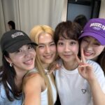 Park Ka-hi Instagram - 양파언니~ 노래해줘서 고마워요~~ @yangpa_official 반가운 얼굴들 모이니 내 마음 부자였던.. 바람 살랑부는 노들섬에서 치킨과 떡볶이로 마무리하며 너무너무 너어어무 좋았던 어제 밤💛💛💛 오눌도 콘써투 잘해요 언니~!! 🙌🏻🙌🏻🙌🏻