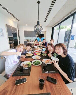 Park Mi-sun Instagram - 이  조합  실화입니까? 

개그우먼  단체여행 ㅎ  방송이 아닌  철저하게  놀러  가요 

행복합니다 

껴줘서  고마워  동생들아 

#조혜련 #심진화 #신봉선 #이은형 #김혜선 #김승혜 #나트랑수호천사 #수학여행