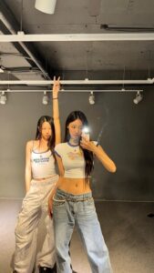 Park Se-jeong Instagram - SPOT with bestie🫧🧸 #ZICO X #JENNIE #SPOT #스팟 #BestieChallenge #찐친챌린지