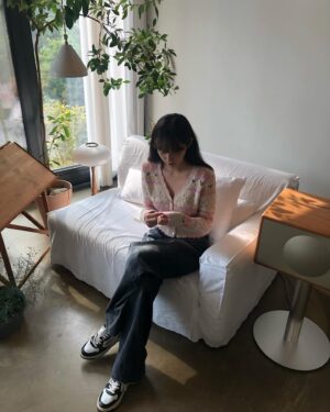 Park Se-wan Instagram - 빠나나 우유 맛집..🍌