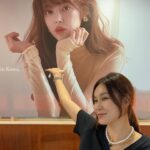Park Si-yeon Instagram – MZUU Singapore Pop-up
내가 없지만 내가있는 mzuu팝업🥰
B1 @ Tangling Mall
30 Aug – 3 Sep
11am – 8pm
많이 놀러오세요💎