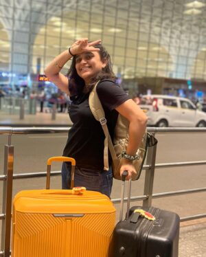Parna Pethe Instagram - चला! ✈️❤️

—
@kadambarik13 @ninad.limaye @ketkar_partha