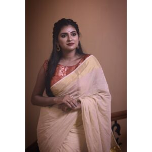 Parvathy Arun Instagram - 😇😇😇 

#saree #indian #loveyourself 

📸 @eyes_of_sandeep 
Makeover @houseofblends.in 🥰😘