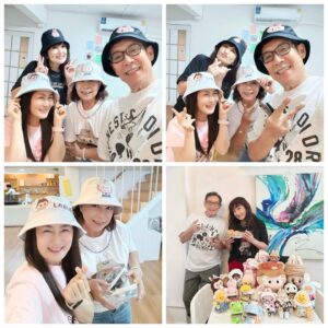 Passorn Leowrakwong Instagram - วันดีดีของเด็กหญิงฮันนี่ 💖 กับเด็กหญิงแอ๋ว @antrrasai ค่ะ ❤️ มาเรียนวาดรูป #labubu บนหมวกกับคุณครูพี่หนู @surasak_nu ที่น่ารักและใจดีที่สุดในโลก ภูมิใจกับผลงานของตัวเองที่ซู๊ดดดดด…. ขอบคุณน้องหญิง @ying_sopida 💙 ที่พามาในวันนี้นะคะ และยังมีกาแฟกับอาหารอร่อยทุกอย่างของร้านนี้ให้ทานด้วย แอบออเดอร์เม็ดมะม่วงตัวพ่อกลับด้วย 😋 อิ่มอกอิ่มใจและอิ่มพุงมากค่ะ แอบเจอพี่ต๊อกสุดหล่อก็มาด้วยนะคะวันนี้ น้องๆที่สนใจอยากมาเรียนวาดรูปแบบนี้บ้างต้องมาร้านนี้เลยค่า…. @imfinethankyouandyou.cafe แล้วจะใจฟูกลับบ้านเลยค่า…. 💓💓💓💓💓