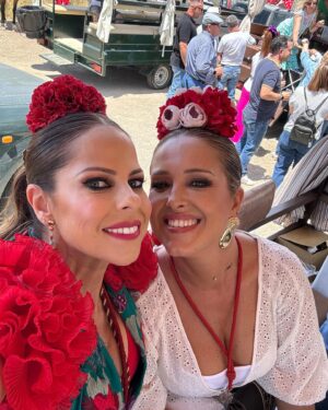 Pastora Soler Instagram - CORIA 💛

#salidadelascarretas #camino2024 #romeriadelrocio #coriaesdiferente 

Gracias @monicamendez_modaflamenca 
Tus diseños siempre bonitos y cómodos ❤️
@lavictoriajoyas