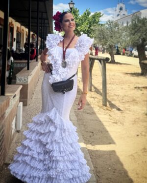 Pastora Soler Instagram - Rocío 2024 🕊️

Gracias a mi gente y mis amigos por hacerlo especial!!!!!!! Viva la Virgen del Rocío! 🙏🏻