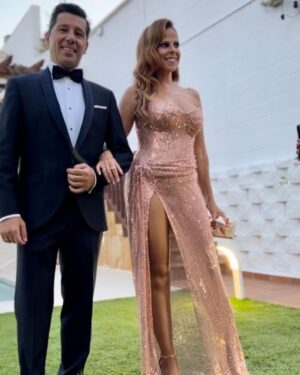 Pastora Soler Instagram - Latín Grammys 2023 🤎
@latingrammys 

Total look: @kelvis_casillas 
Jewels: @lavictoriajoyas 
Hair : @lepetitsaloncoria @go.mu.di 
Make up: by La Pili 
Smoking : @felixramirodesigner 

#Sevilla #Andalucia #LatinGrammys #music