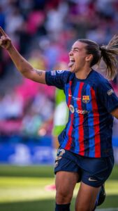 Patri Guijarro Instagram - Empatar la final en dos minuts, doblet de gols & MVP del partit… by @patri8guijarro 🌟