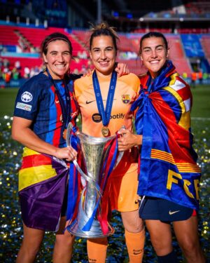 Patri Guijarro Instagram - CAMPEONAS DE EUROPA 2023 🏆💙❤️✌🏼
