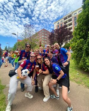 Patri Guijarro Instagram - ¡QUÉ LOCURA! 🤩
Fue increíble todo lo que vivimos el sábado. 
Gracias a todos los culers, sin duda fue un día inolvidable. 

SOMOS CAMPEONAS DE TODO 🏆💙❤️