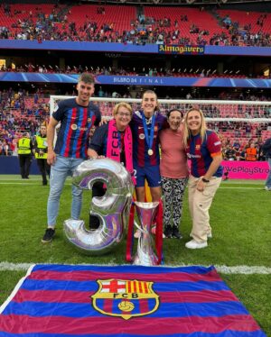 Patri Guijarro Instagram - ¡QUÉ LOCURA! 🤩
Fue increíble todo lo que vivimos el sábado. 
Gracias a todos los culers, sin duda fue un día inolvidable. 

SOMOS CAMPEONAS DE TODO 🏆💙❤️